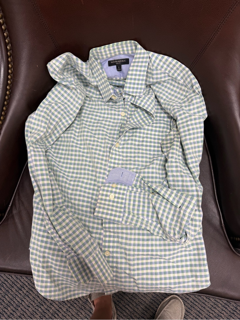 Banana Republic Men's Light Green & White Gingham Button-Down Shirt